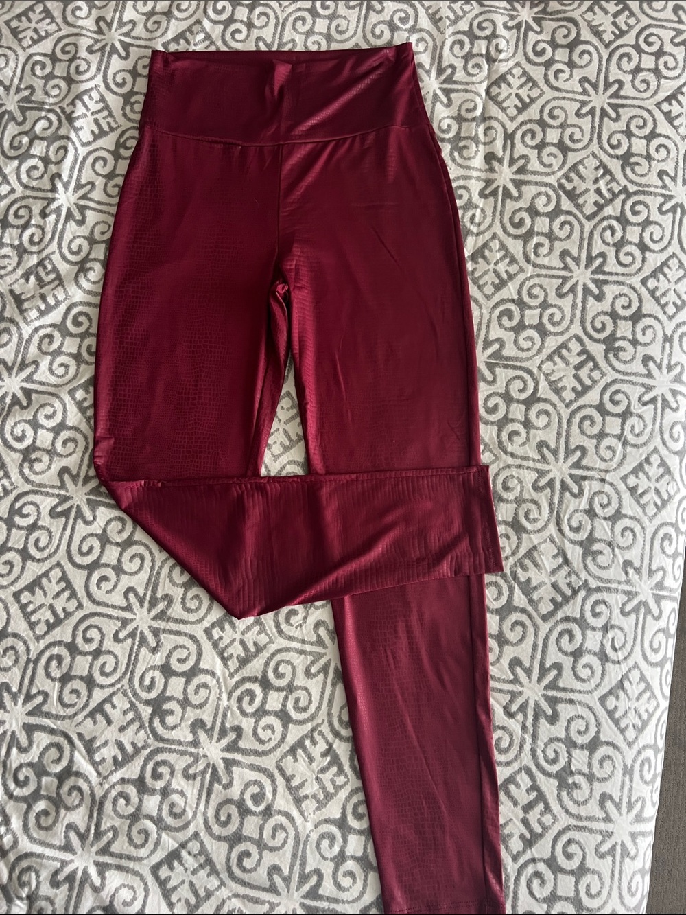 HEIMISH USA Burgundy High-Waist Leggings
